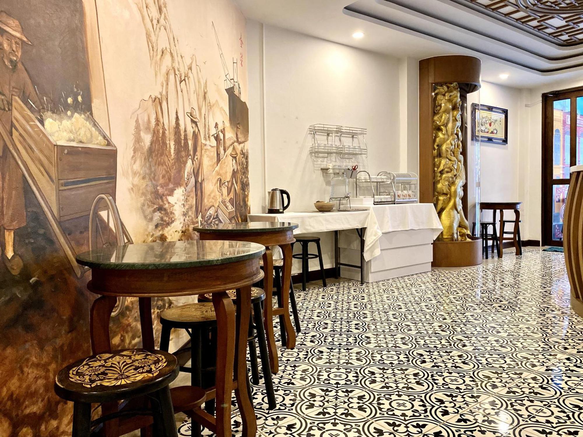 Sunray Beach Hotel Patong Ngoại thất bức ảnh