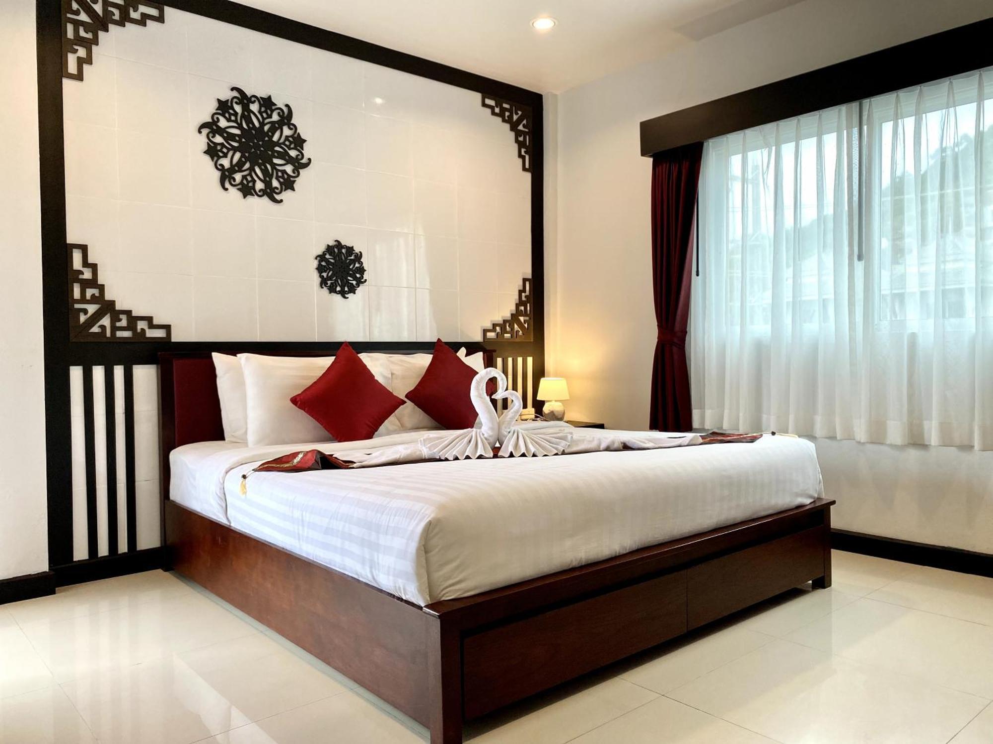 Sunray Beach Hotel Patong Ngoại thất bức ảnh