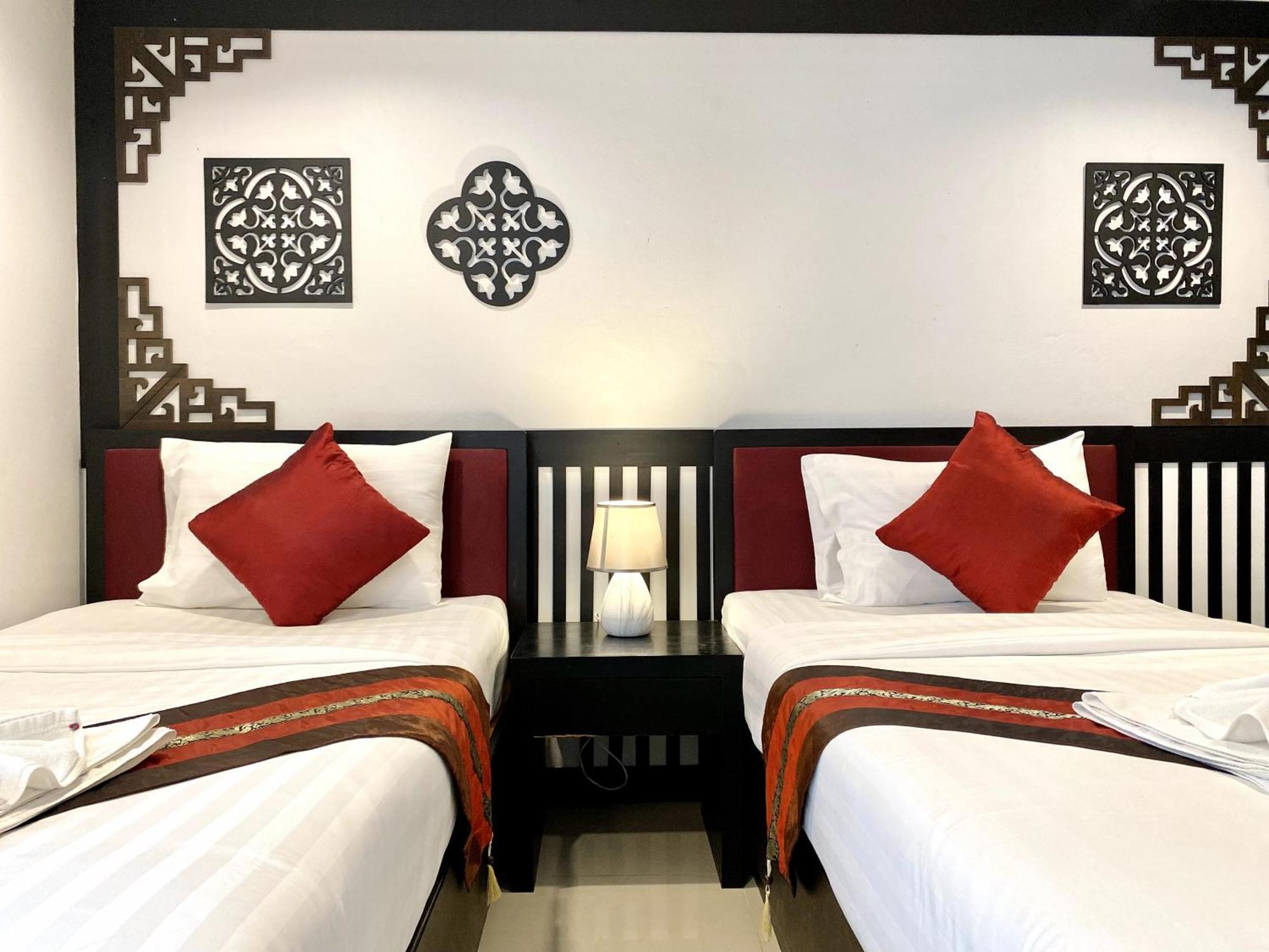 Sunray Beach Hotel Patong Ngoại thất bức ảnh