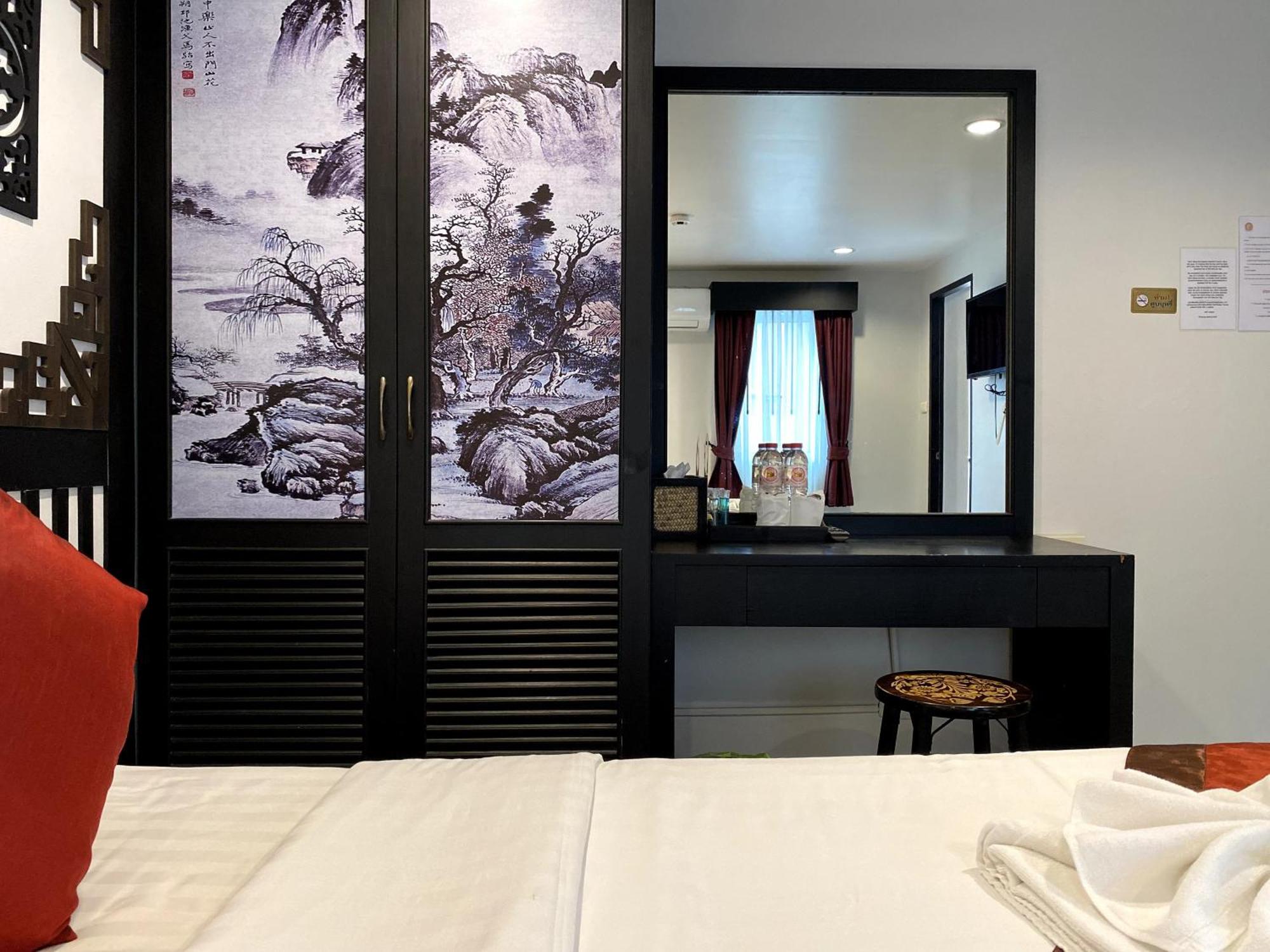Sunray Beach Hotel Patong Ngoại thất bức ảnh