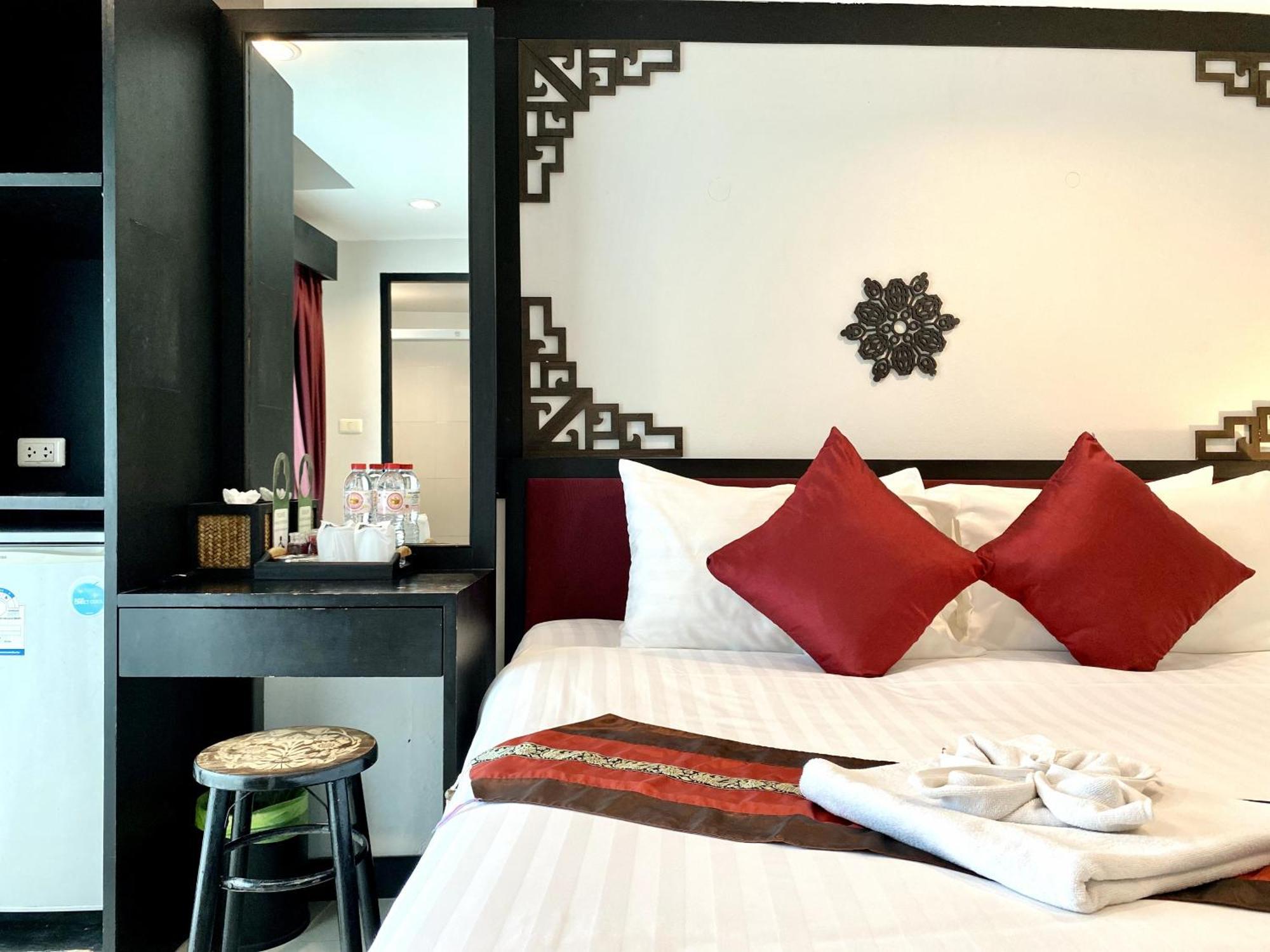 Sunray Beach Hotel Patong Ngoại thất bức ảnh