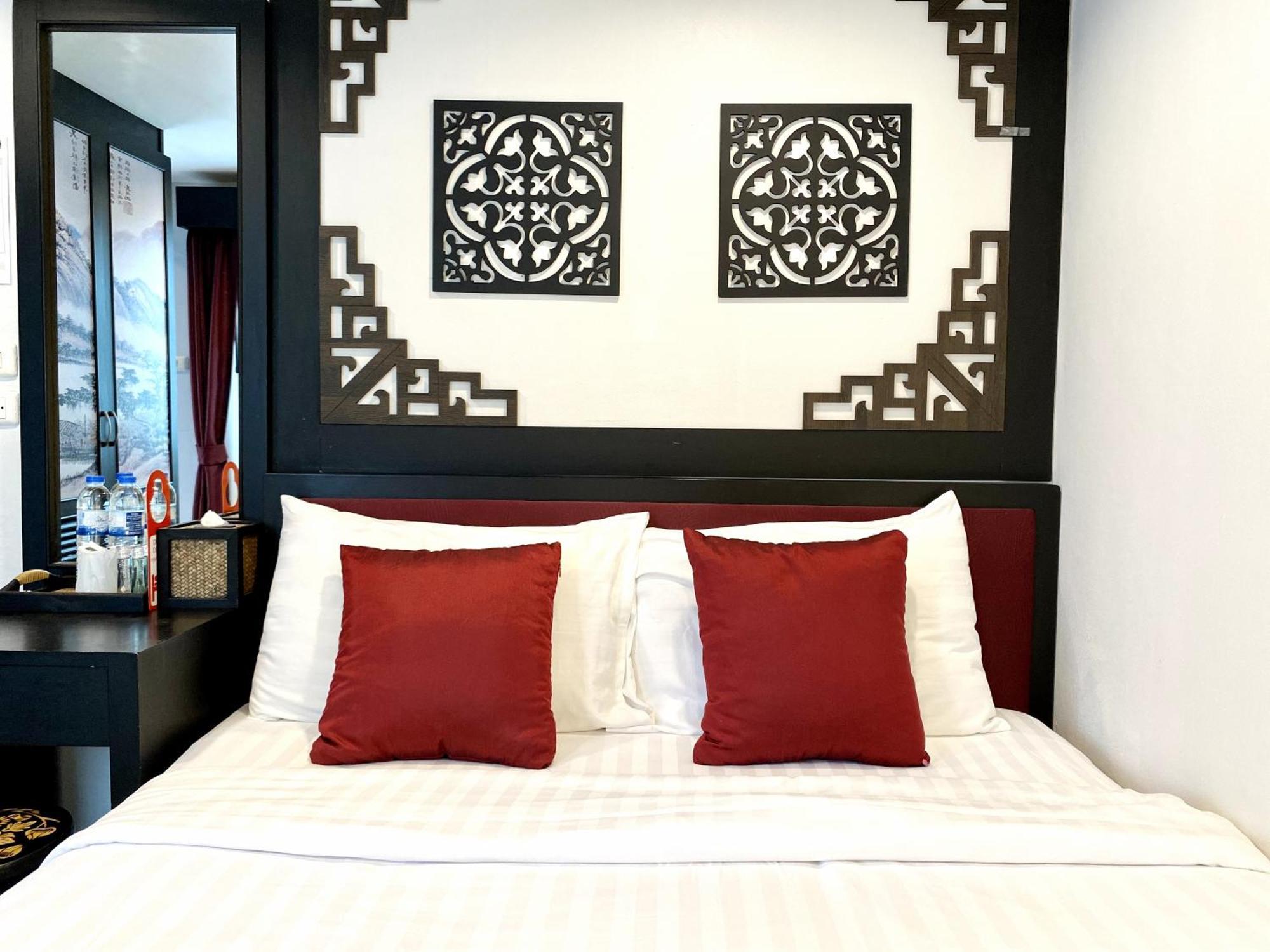 Sunray Beach Hotel Patong Ngoại thất bức ảnh