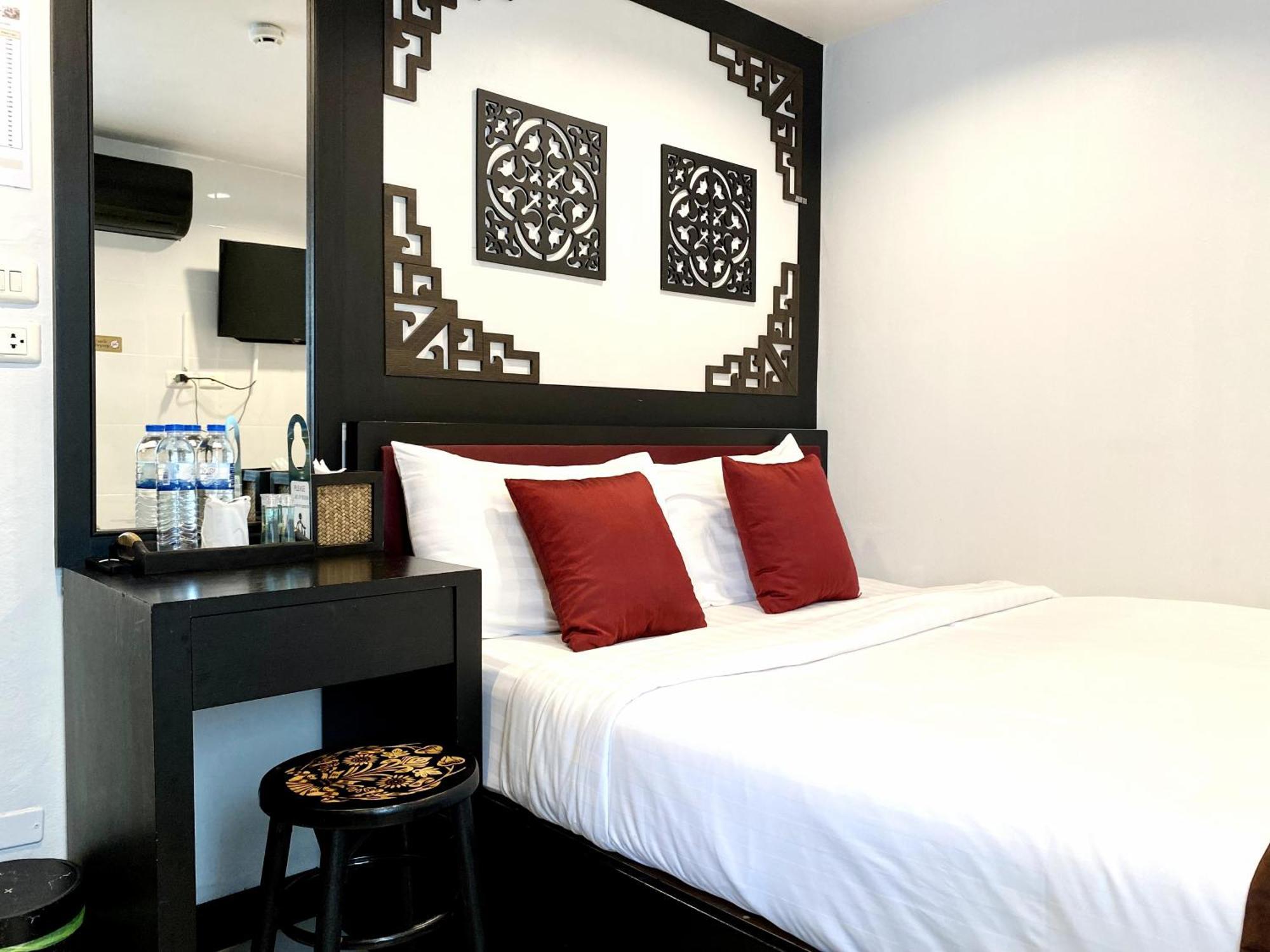Sunray Beach Hotel Patong Ngoại thất bức ảnh