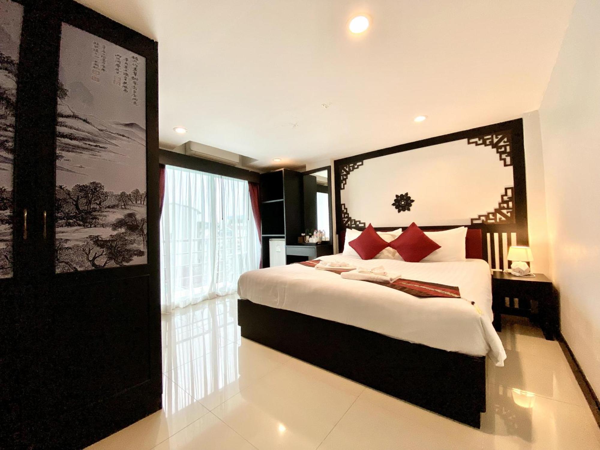 Sunray Beach Hotel Patong Ngoại thất bức ảnh